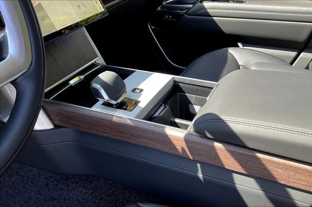 new 2025 Land Rover Range Rover car, priced at $159,430
