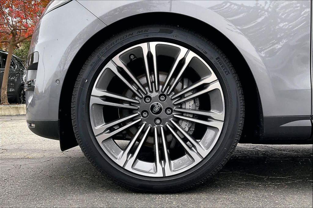 new 2025 Land Rover Range Rover Sport car, priced at $91,025