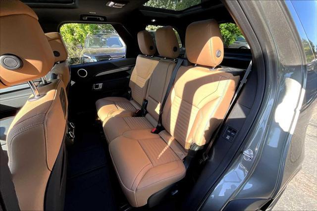 new 2025 Land Rover Discovery car, priced at $83,113