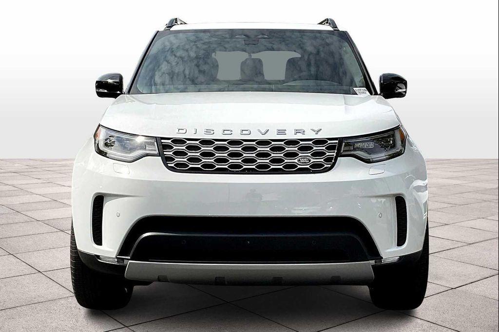 new 2025 Land Rover Discovery car, priced at $69,243
