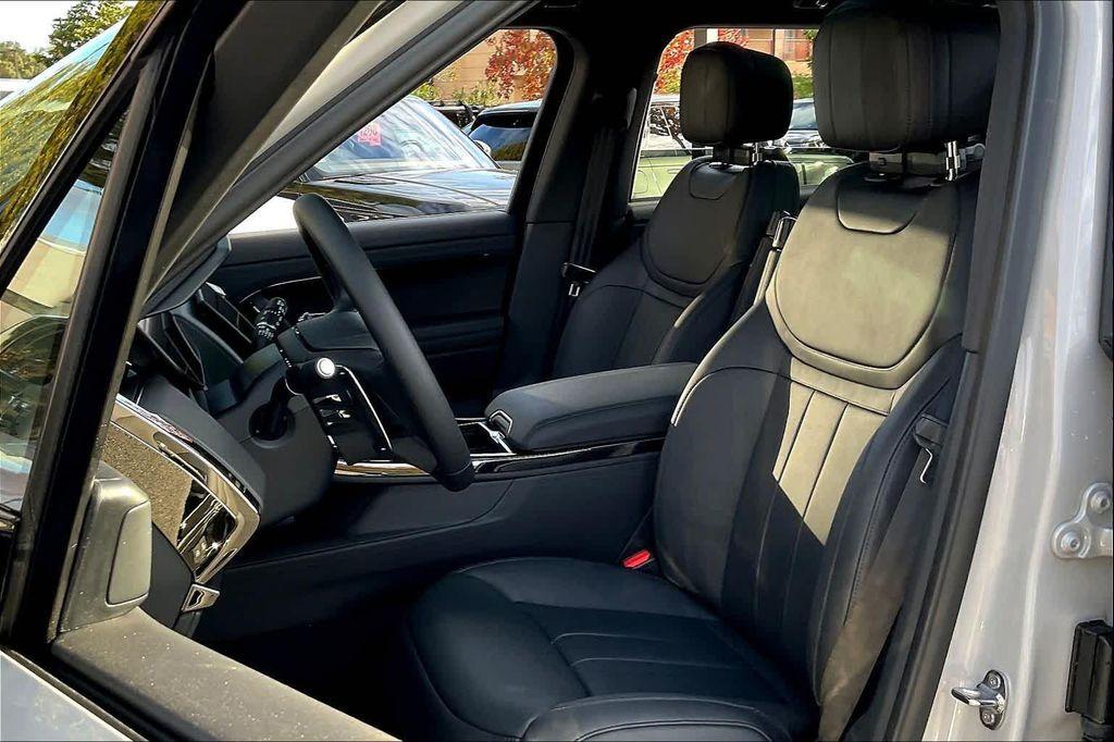 new 2025 Land Rover Range Rover Sport car, priced at $95,840