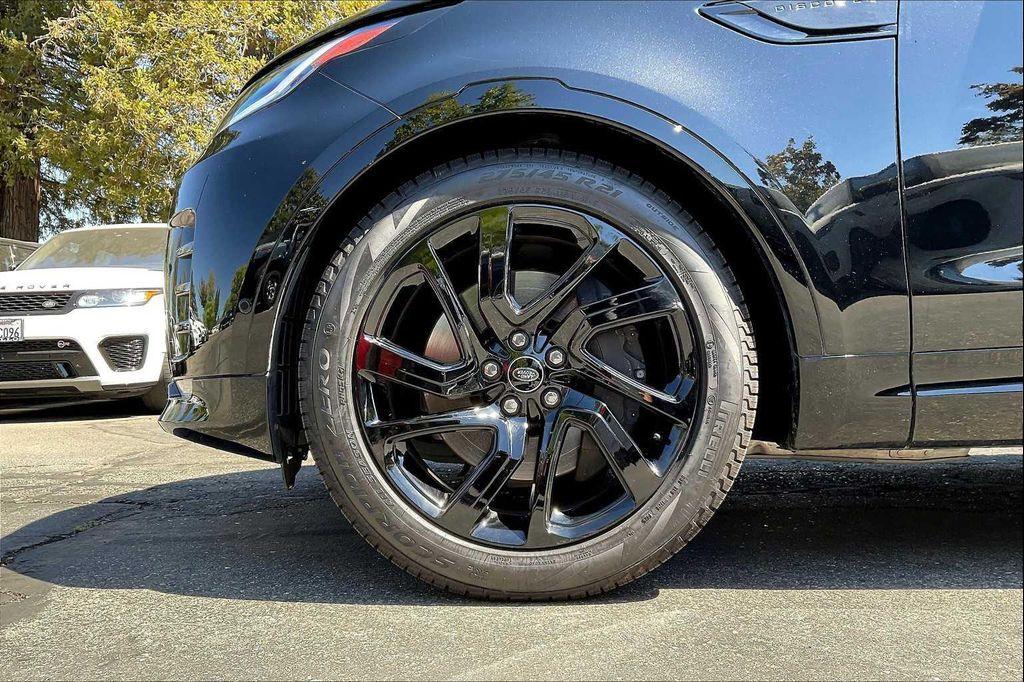 used 2023 Land Rover Discovery car, priced at $48,399