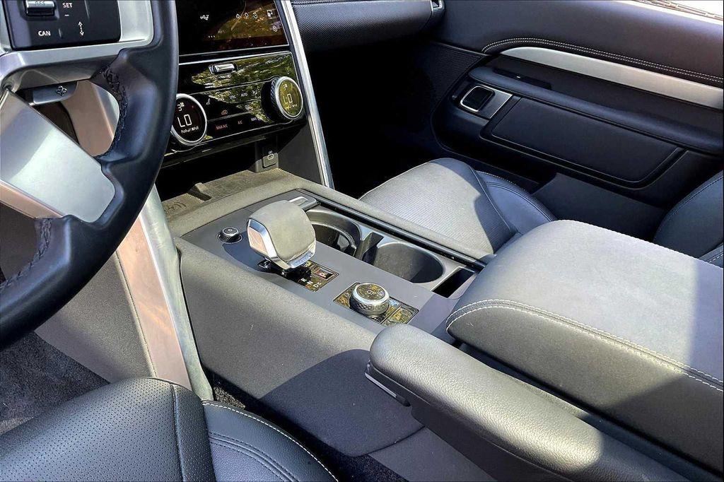 used 2023 Land Rover Discovery car, priced at $48,399