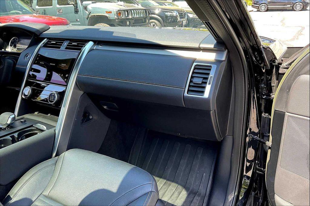 used 2023 Land Rover Discovery car, priced at $48,399