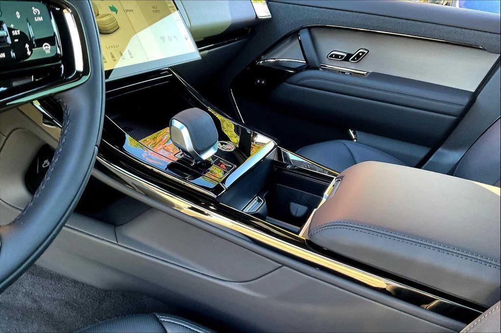 new 2025 Land Rover Range Rover Sport car, priced at $102,195