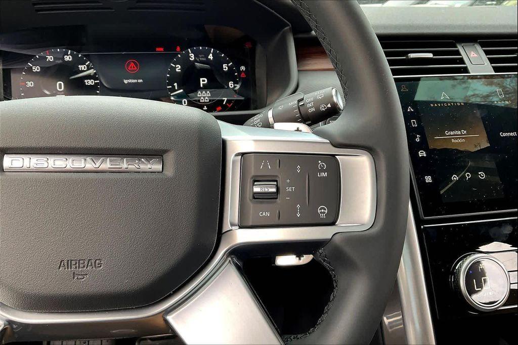 used 2025 Land Rover Discovery car, priced at $59,798