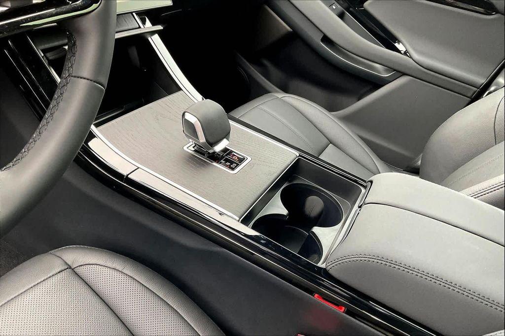 new 2026 Land Rover Range Rover Evoque car, priced at $55,770