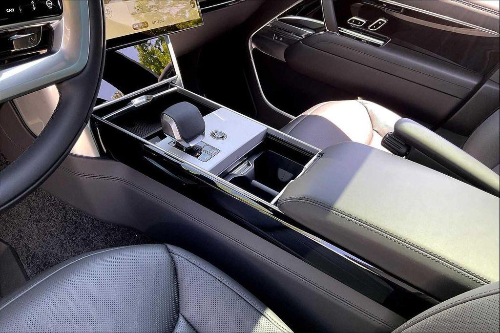 new 2025 Land Rover Range Rover car, priced at $124,110