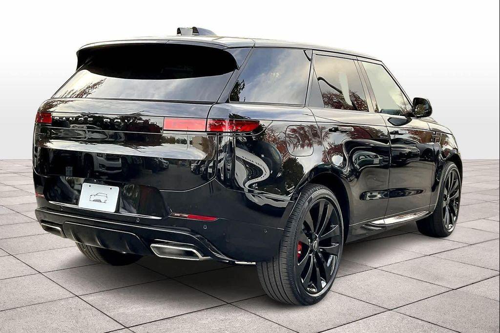 new 2025 Land Rover Range Rover Sport car, priced at $105,040