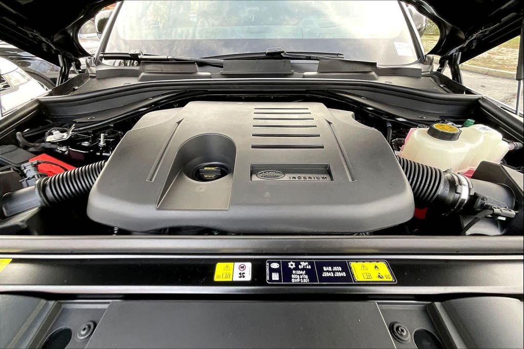 new 2025 Land Rover Range Rover Sport car, priced at $105,040