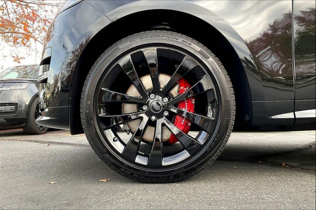 new 2025 Land Rover Range Rover Sport car, priced at $105,040