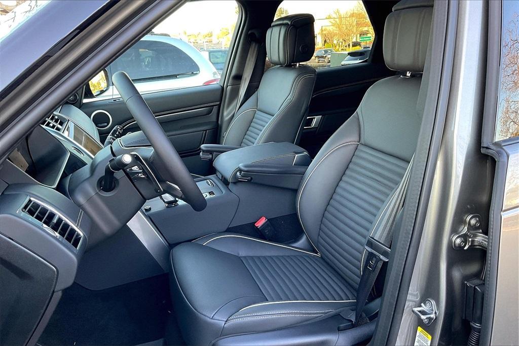 new 2024 Land Rover Discovery car, priced at $86,708