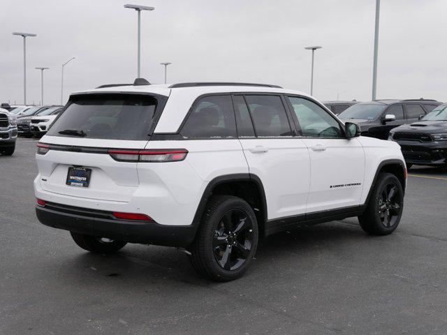 new 2025 Jeep Grand Cherokee car, priced at $43,974