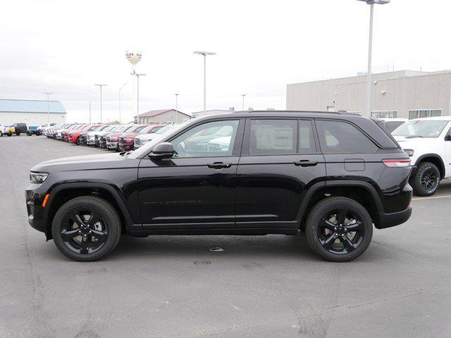 new 2025 Jeep Grand Cherokee car, priced at $46,010