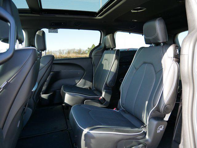 new 2024 Chrysler Pacifica car, priced at $49,943