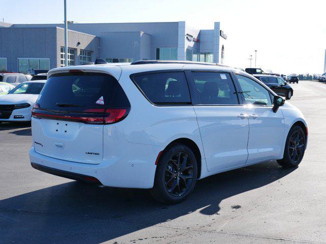 new 2024 Chrysler Pacifica car, priced at $49,943