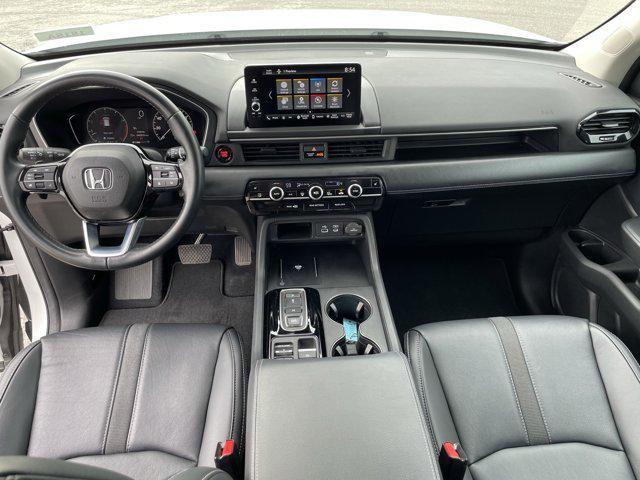 used 2025 Honda Pilot car, priced at $39,500