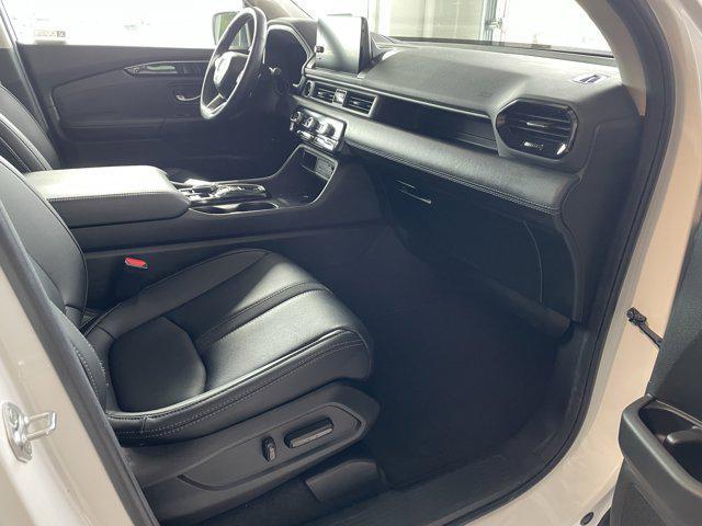 used 2025 Honda Pilot car, priced at $39,500