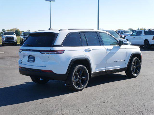 new 2025 Jeep Grand Cherokee car, priced at $43,923