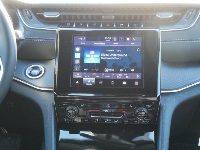 new 2025 Jeep Grand Cherokee car, priced at $43,923