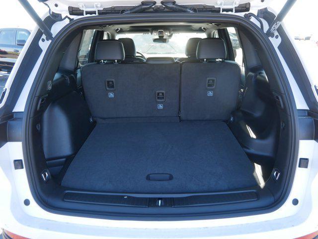 new 2025 Jeep Grand Cherokee car, priced at $43,923