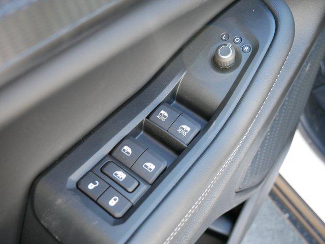 new 2025 Jeep Grand Cherokee car, priced at $43,923