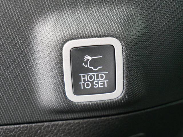 new 2025 Jeep Grand Cherokee car, priced at $41,580