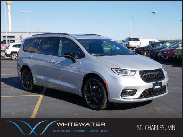 new 2026 Chrysler Pacifica car, priced at $52,222