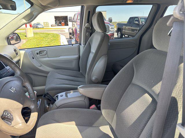 used 2006 Dodge Grand Caravan car, priced at $9,500
