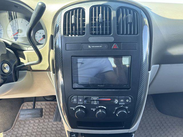 used 2006 Dodge Grand Caravan car, priced at $9,500