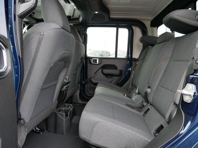 new 2025 Jeep Gladiator car, priced at $40,333