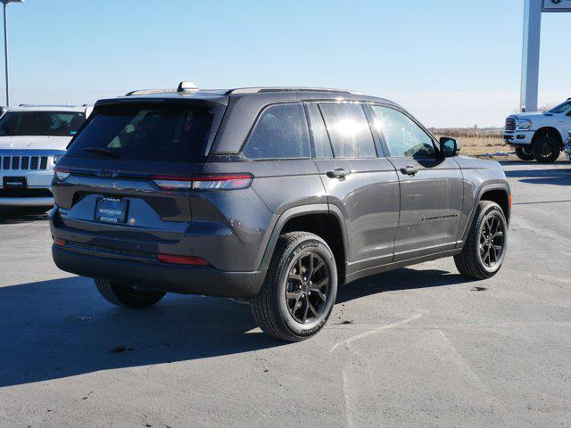 new 2025 Jeep Grand Cherokee car, priced at $42,134