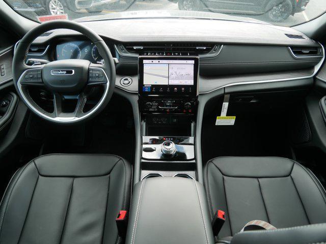 new 2025 Jeep Grand Cherokee car, priced at $50,987