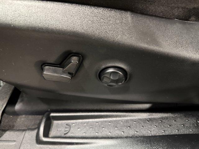 used 2023 Chrysler Pacifica car, priced at $31,000