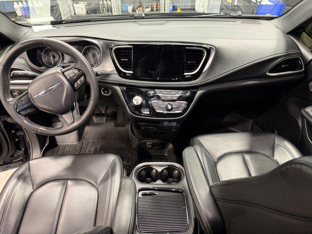 used 2023 Chrysler Pacifica car, priced at $31,000