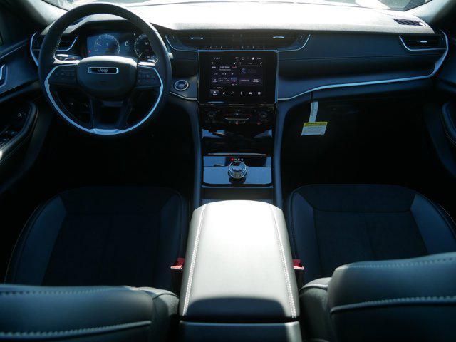 new 2025 Jeep Grand Cherokee car, priced at $49,370