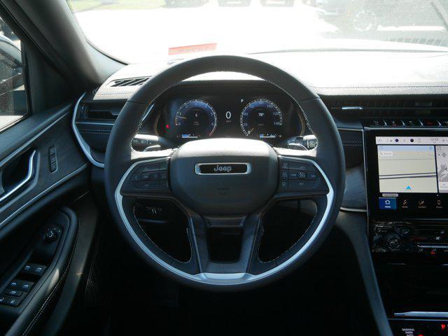 new 2025 Jeep Grand Cherokee car, priced at $45,195