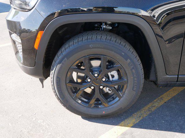 new 2025 Jeep Grand Cherokee car, priced at $42,479