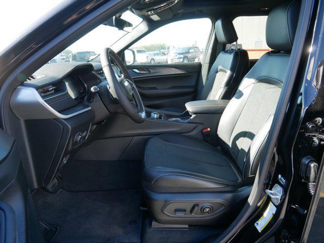 new 2025 Jeep Grand Cherokee car, priced at $42,479