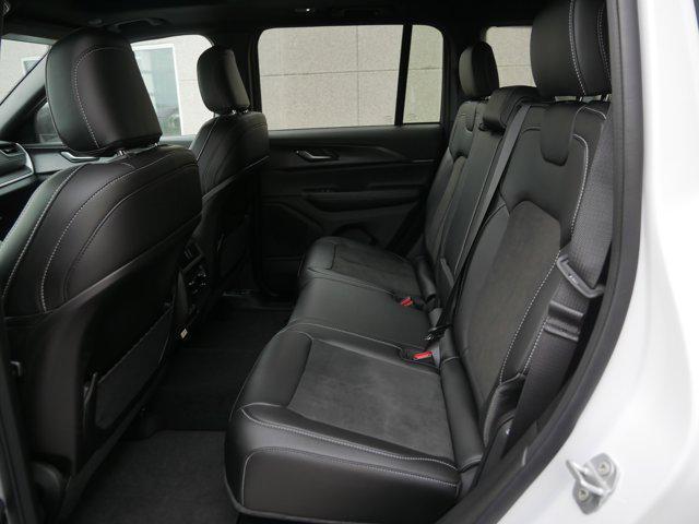 new 2025 Jeep Grand Cherokee car, priced at $41,923