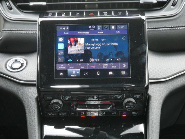 new 2025 Jeep Grand Cherokee car, priced at $41,923