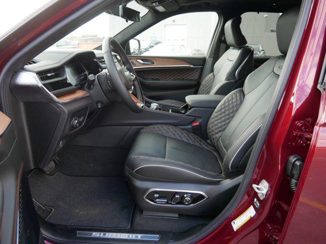 new 2025 Jeep Grand Cherokee car, priced at $65,373