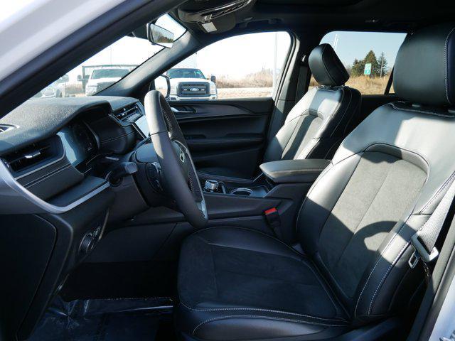 new 2025 Jeep Grand Cherokee car, priced at $41,493