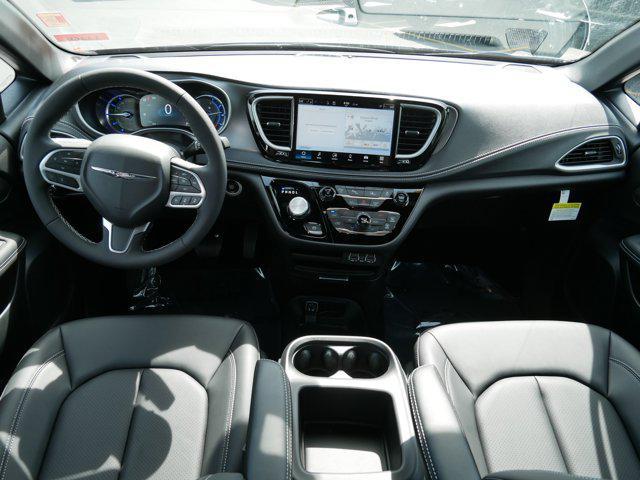 new 2025 Chrysler Pacifica Hybrid car, priced at $39,993