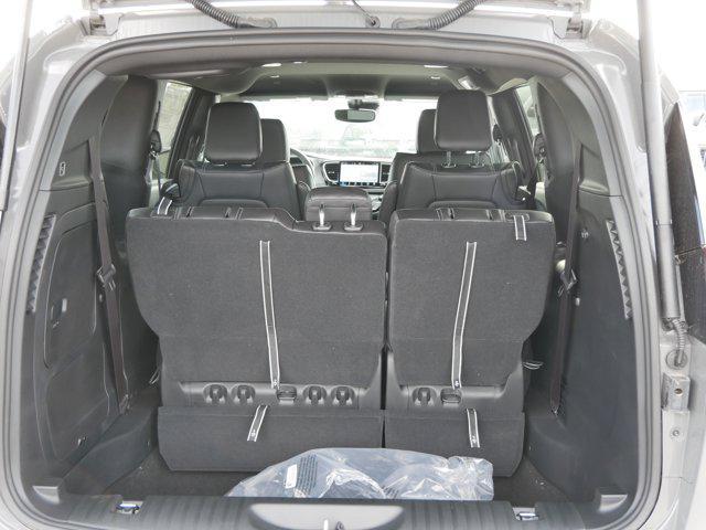 new 2025 Chrysler Pacifica Hybrid car, priced at $39,993