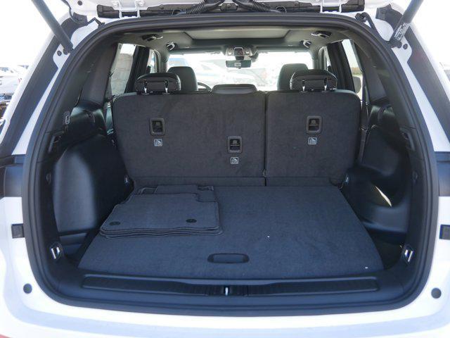 new 2025 Jeep Grand Cherokee car, priced at $50,451