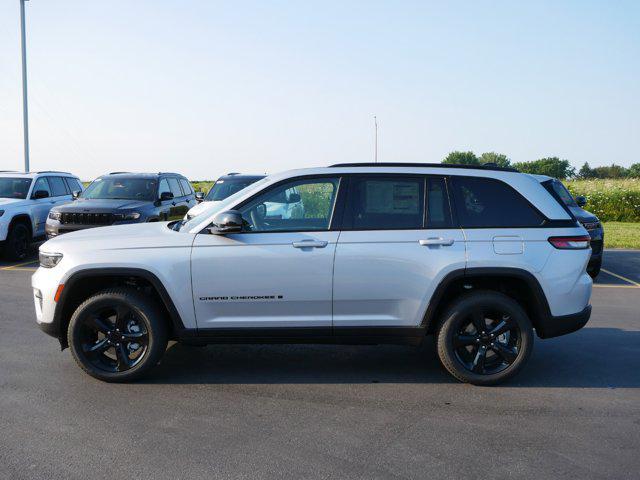 new 2024 Jeep Grand Cherokee car, priced at $46,345