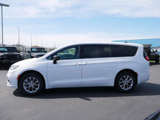 new 2025 Chrysler Pacifica car, priced at $41,216