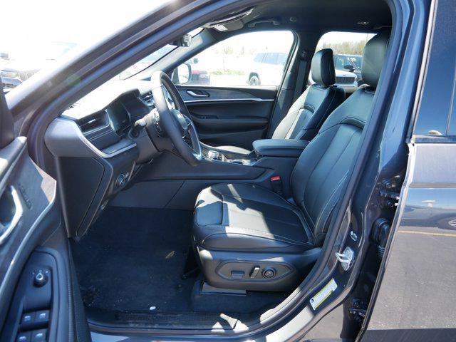 new 2025 Jeep Grand Cherokee car, priced at $41,914