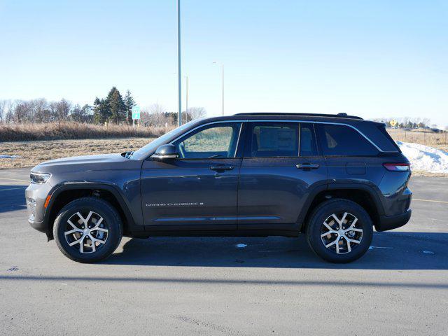 new 2025 Jeep Grand Cherokee car, priced at $44,189